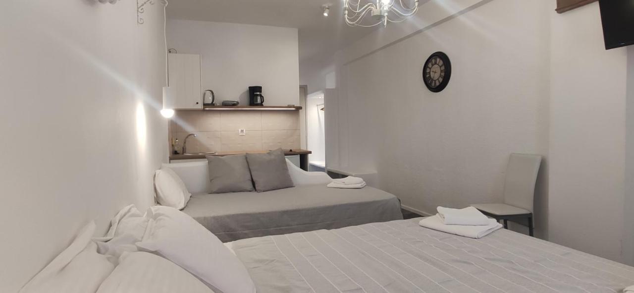 Nora Norita Aparthotel Batsi  Ngoại thất bức ảnh